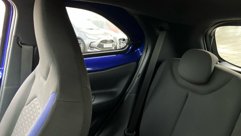 Toyota Aygo X 1.0 VVT-i Edge 5dr Auto Petrol Hatchback